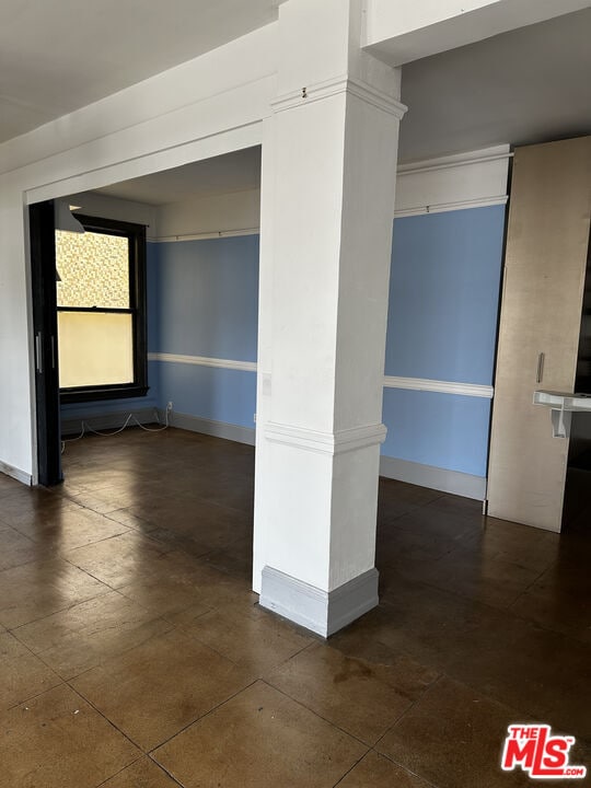 Photo - 108 W 2nd St Unidad 607