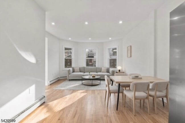 Photo - 180 N 12th St