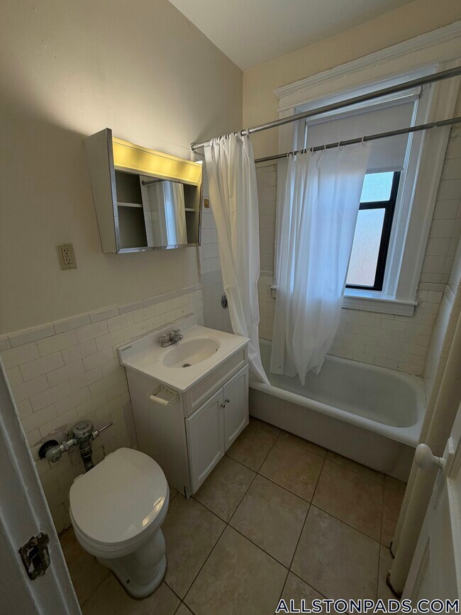 Photo - 1152 Commonwealth Ave Unit 33