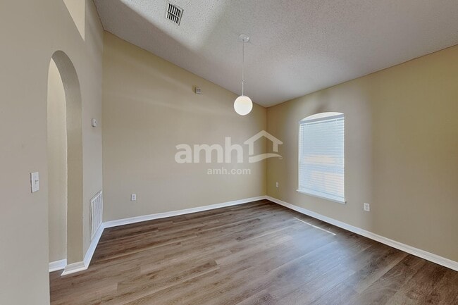 Photo - 147 Timbercreek Pines Cir