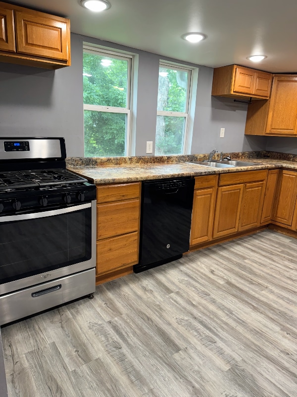 Photo - 107 Olive St