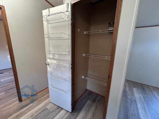 Photo - 358 County Rd