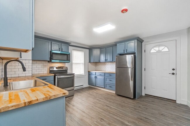 Building Photo - 2269 Pennsylvania Ave Unit 2269-2 Pennsylvania