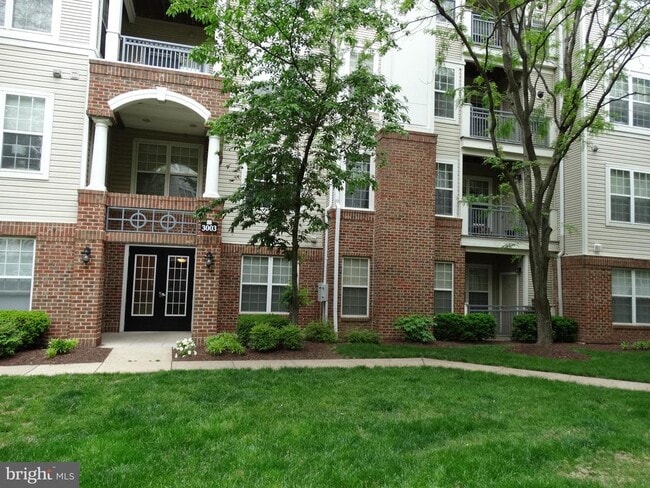 Building Photo - 3003 Nicosh Cir Unit 3108