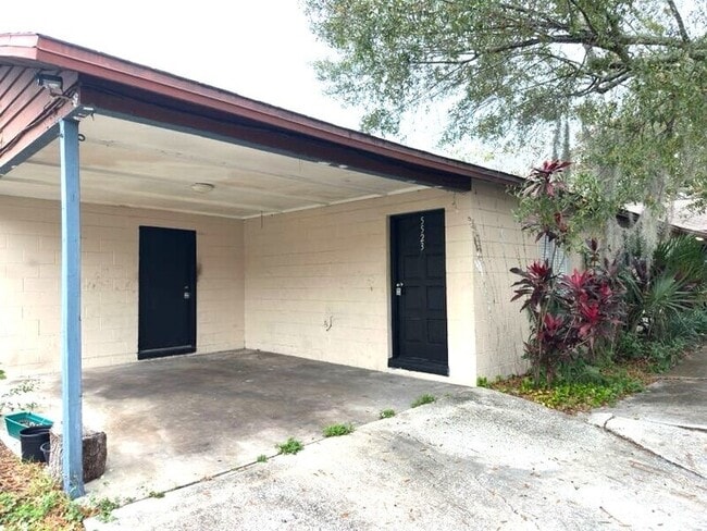 Building Photo - 5523 Lehigh Ave Unit 5523