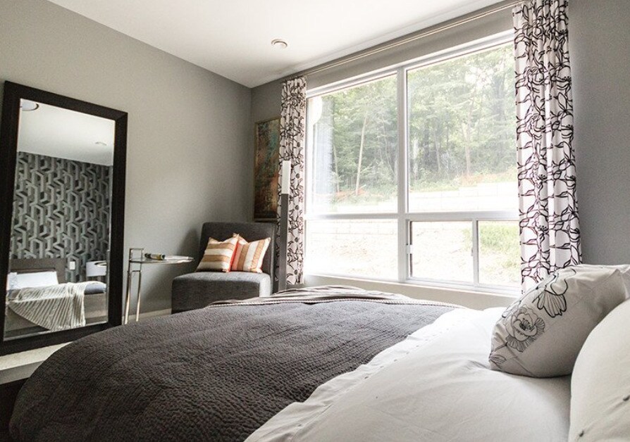 Photo - 940 On The Park