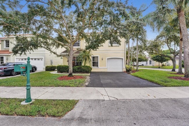 949 Jade Ct