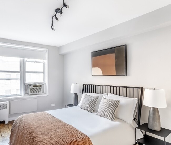 Photo - 340 E 58th St Unit 5B