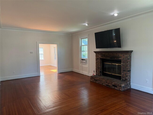 13 Walnut St