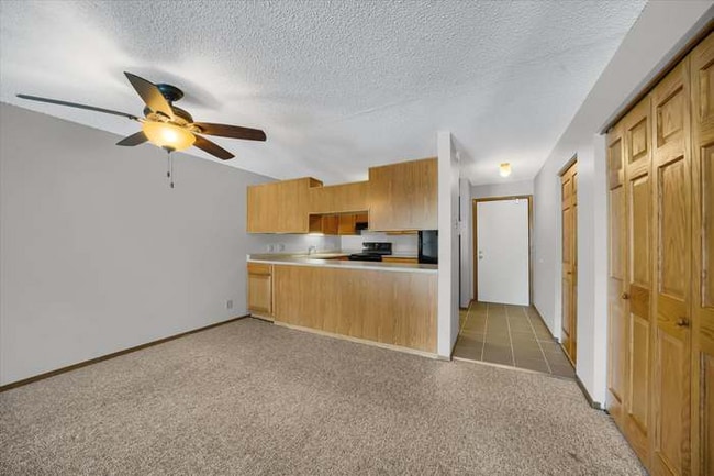 Photo - 925 30th Ave S