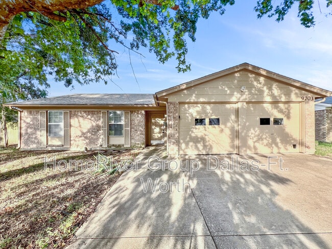 Building Photo - 9703 La Rochelle Dr Rental