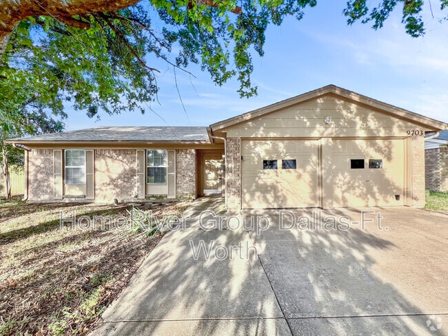 Building Photo - 9703 La Rochelle Dr Rental
