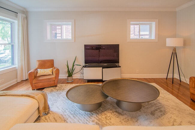 Photo - 5811 N Winthrop Ave Unit 1