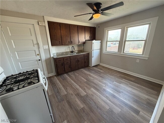 Photo - 1462 Felton Rd