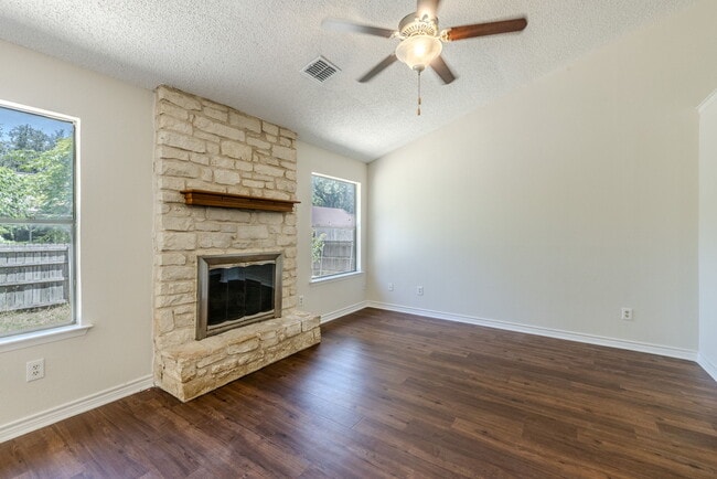 Photo - 1802 Verbena Way