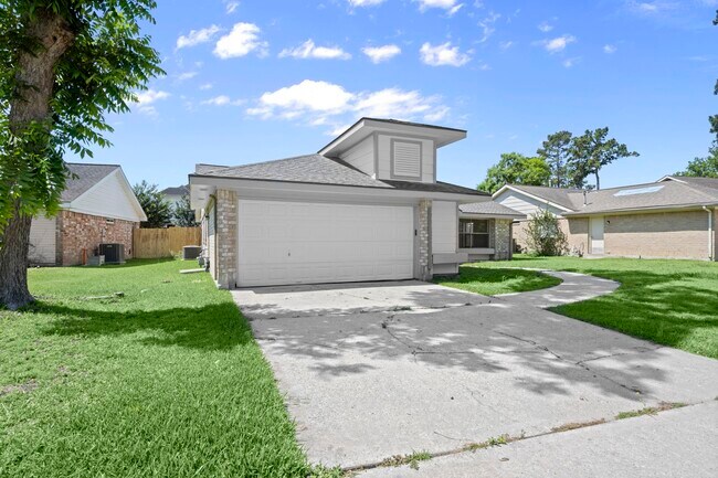 Photo - 7415 Creekfield Dr