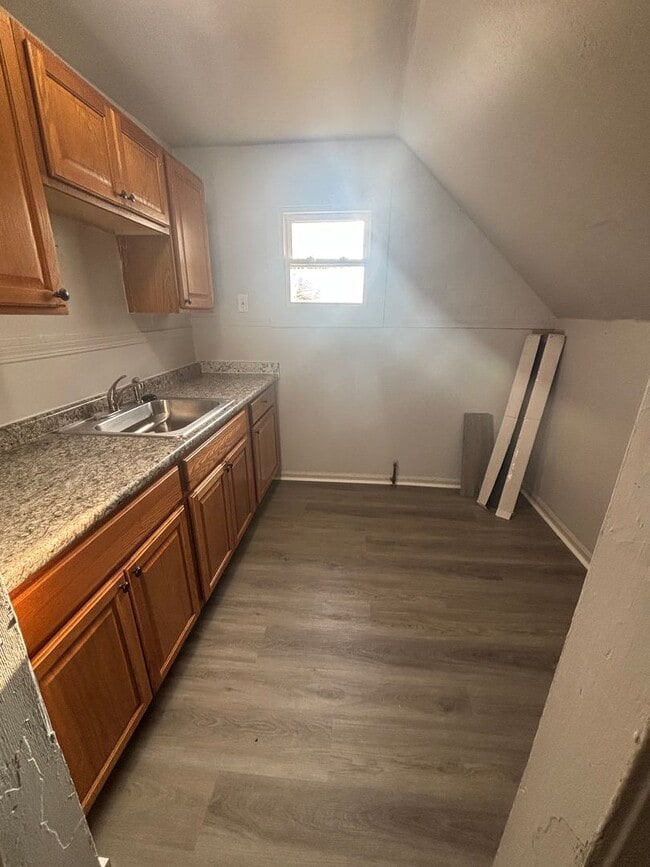 Photo - 3147 W 54th St Unidad UP