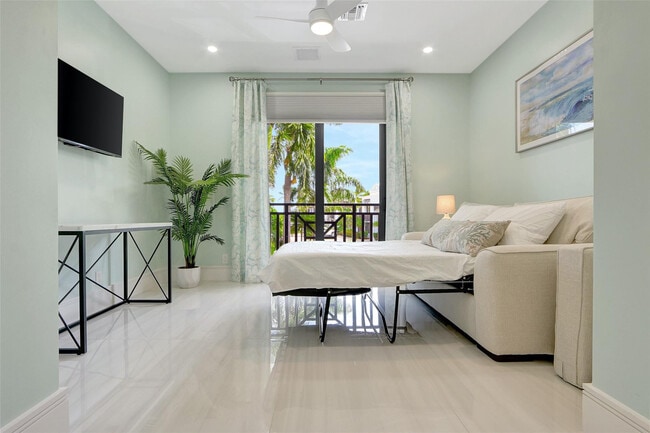 Photo - 1575 S Ocean Ln Unit 279