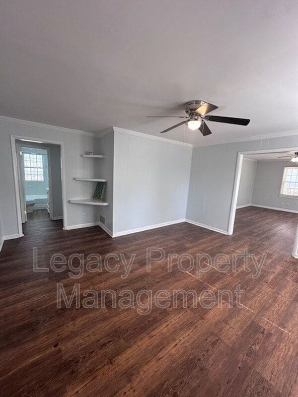 Photo - 408 Tenth Street