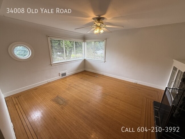Photo - Spacious 4 Bedroom Home in East Abbotsford - 2 Weeks Free Rent!