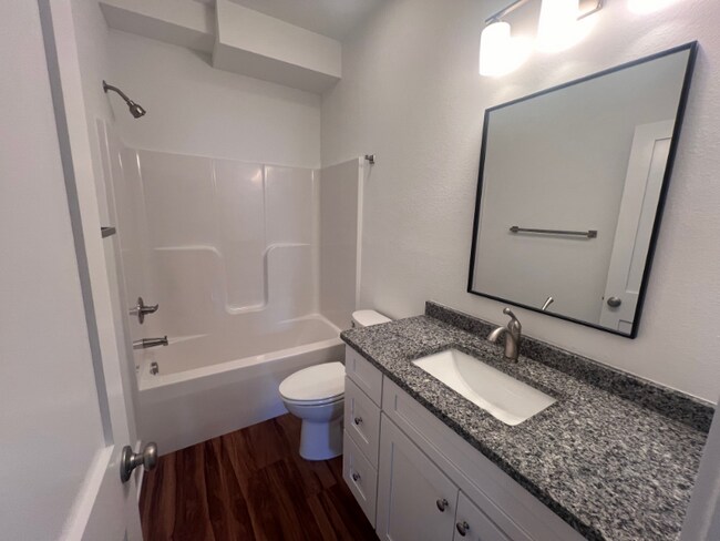 Photo - 304 Indian Dr