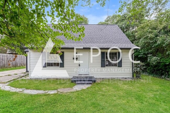 Photo - 1078 Betty Dr House