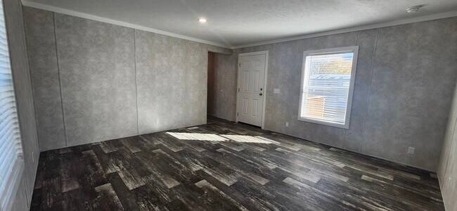 Photo - 5425 Valley Dr