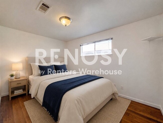 4537 Dakota St
