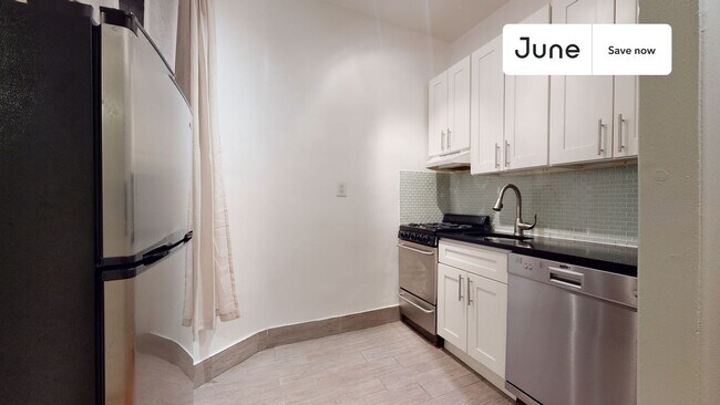 Photo - 334 E 90th St Unidad 2C