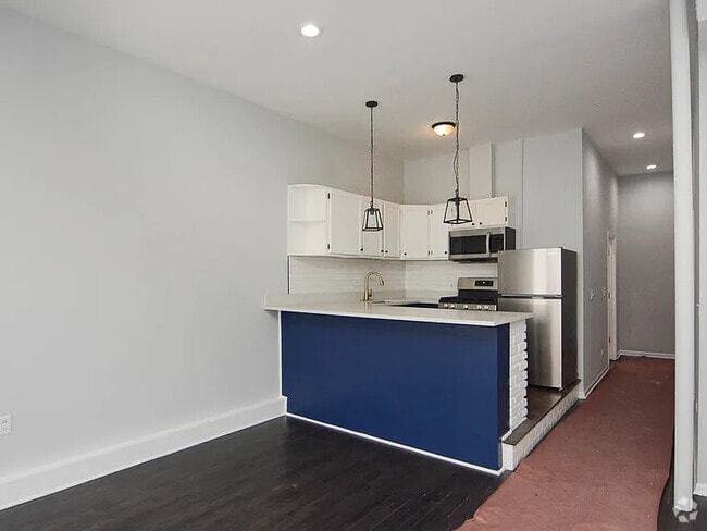 Building Photo - 4325 N Milwaukee Ave Unit 1R Rental