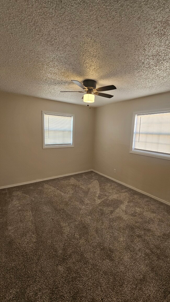 Photo - 1006 S Plains Park Dr