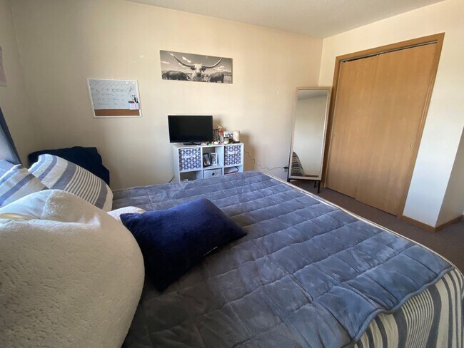 33 W Minnesota St Unit #1
