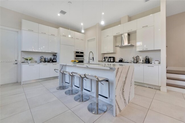 Photo - 8279 NW 43rd St