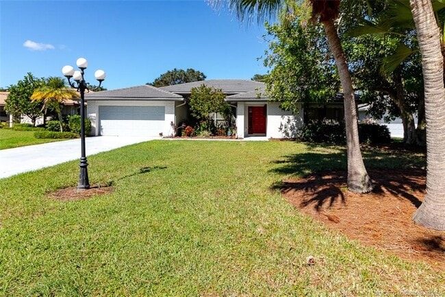 Photo - 2343 SW Spoonbill Dr