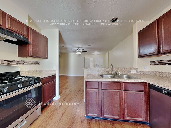 Photo - 18715 Dennington Dr