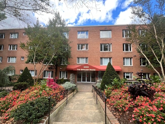 Lovely 1 BR/1 BA Lower Level Condo in Glov... - Lovely 1 BR/1 BA Lower Level Condo in Glov...