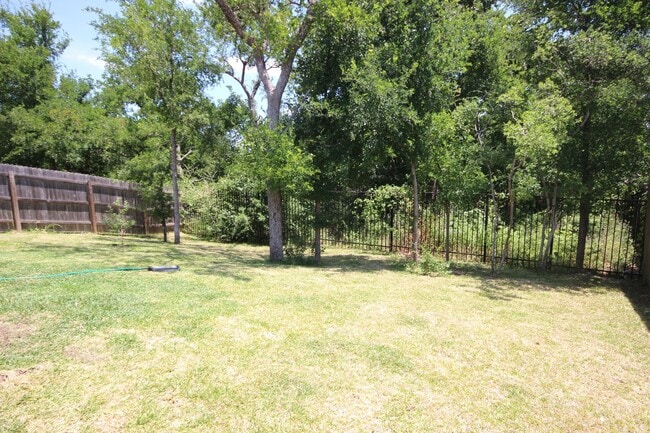 Photo - Lovely Woodland Hills 3/2/2 home backing up to greenbelt