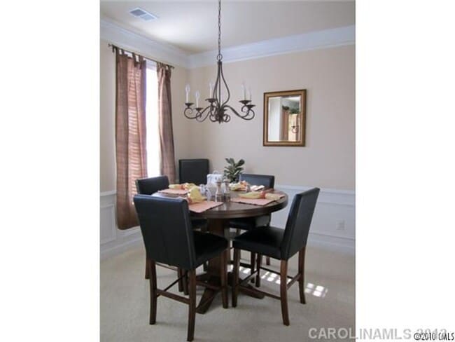 Photo - 3BR End Unit Townhome in Summers Walk