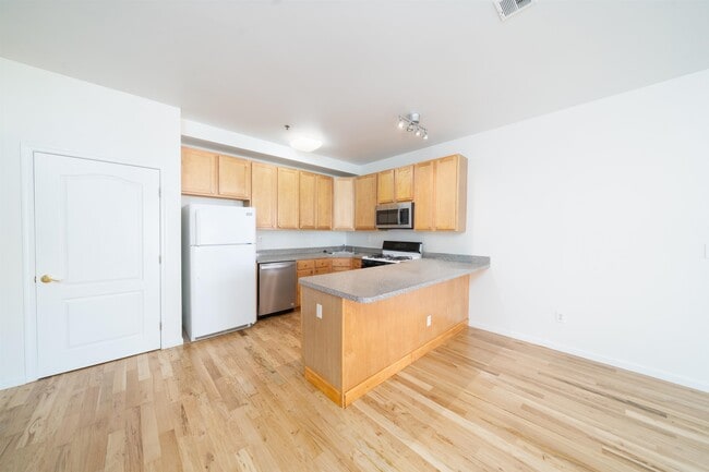 Photo - 109 Jackson St Unit 4E