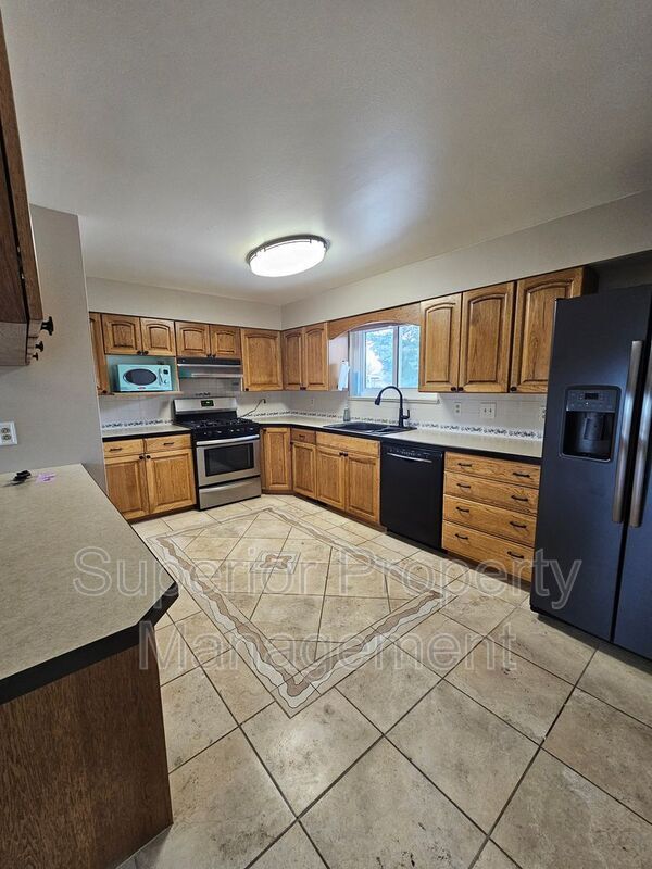 Photo - 610 Vista Ln