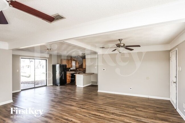 Photo - 2921 Ridgeway Dr