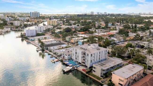 Photo - 8305 Crespi Blvd Unit 2D