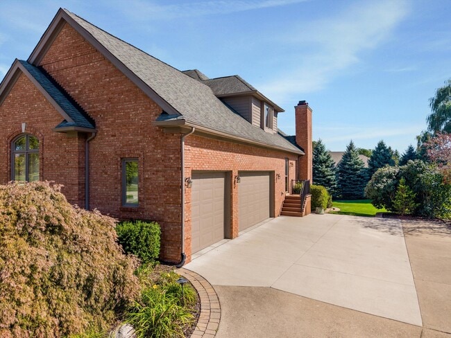 Photo - 7040 Royal Villa Ct