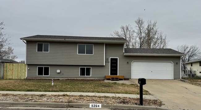 Building Photo - 5264 Basswood St