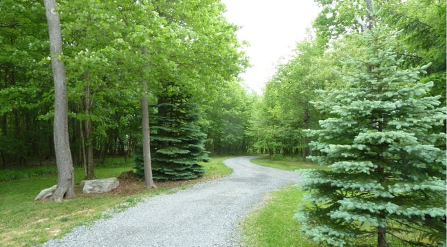 Photo - 1092 Mountainview Dr