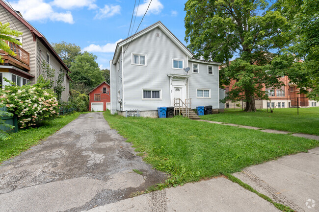 Building Photo - 56 Owego St Unit 3 Rental