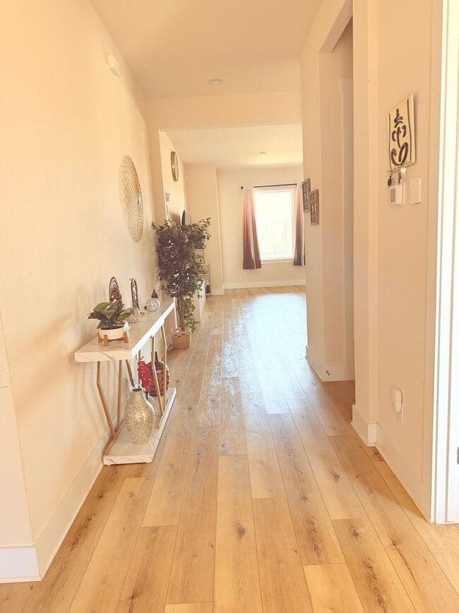 Photo - 1832 Indian Apple Wy