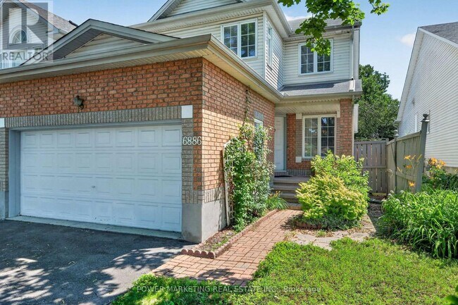 Photo - 6886 Edgar-Brault St.