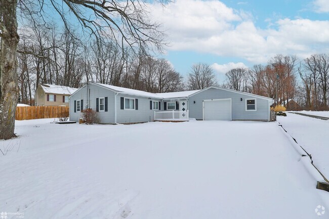 Building Photo - Charming Newly Renovated Ranch-Style Home ...