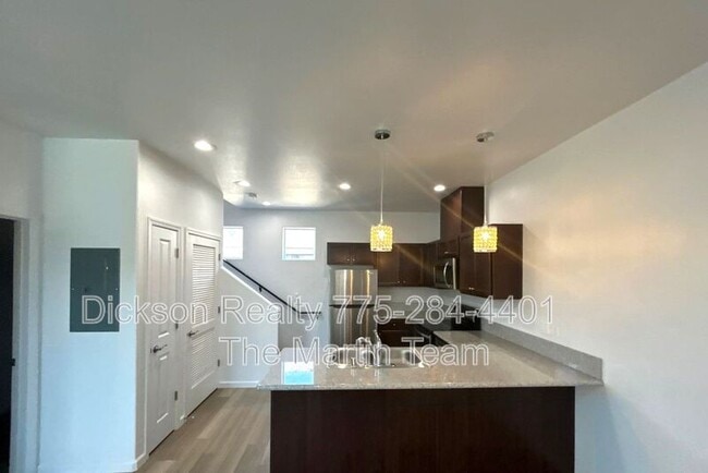 Building Photo - 2788 Plumas St Rental